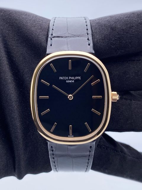Patek Philippe Golden Ellipse 5738R-001 Image 2